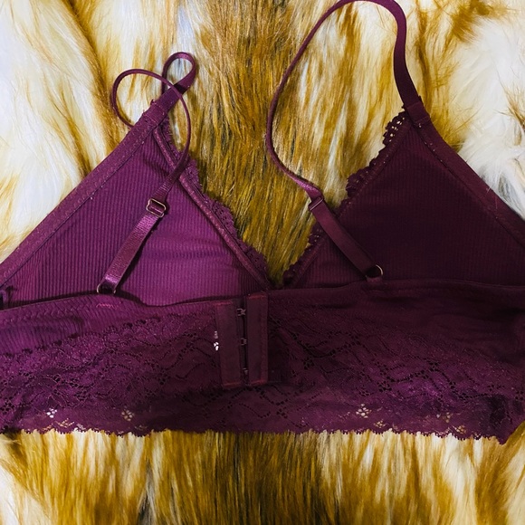NWOT Marilyn Monroe Purple Burgundy Lace active Bra and pantie set - Picture 2 of 4